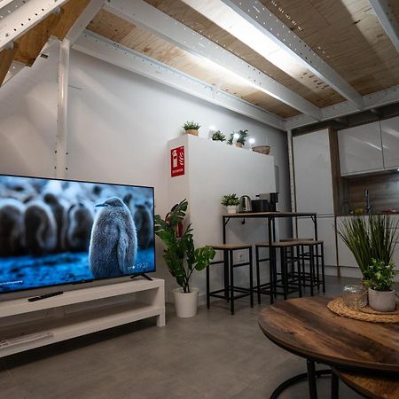 Loft A 10 Min Del Centro Historico De Madrid Aアパートメント エクステリア 写真