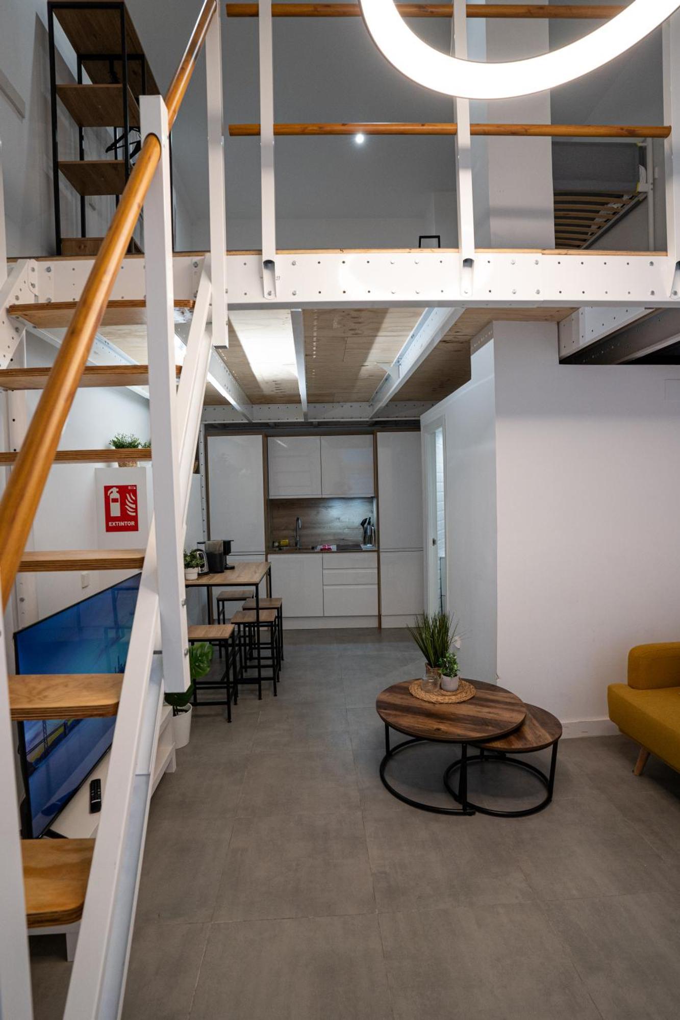 Loft A 10 Min Del Centro Historico De Madrid Aアパートメント エクステリア 写真