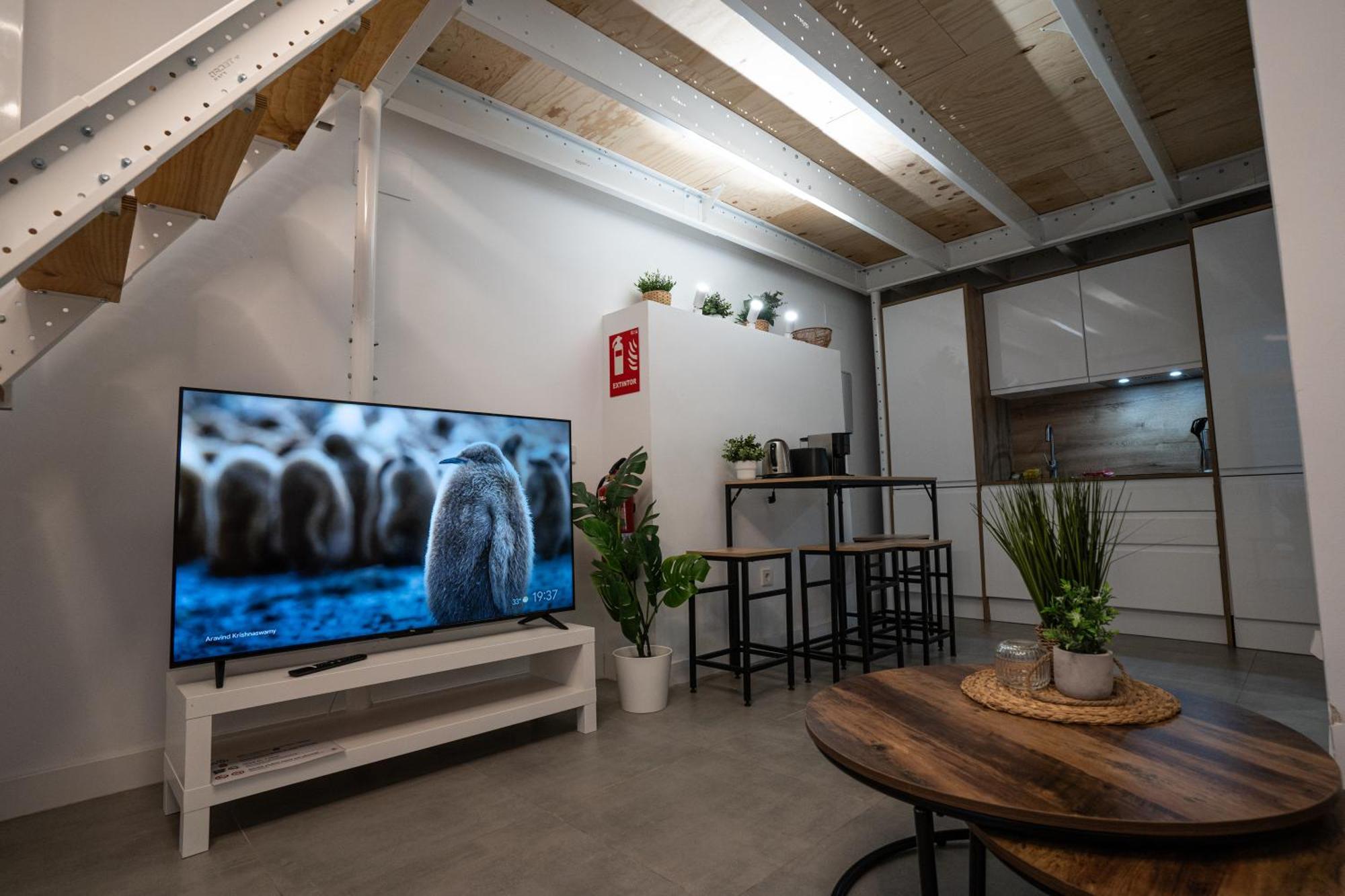 Loft A 10 Min Del Centro Historico De Madrid Aアパートメント エクステリア 写真